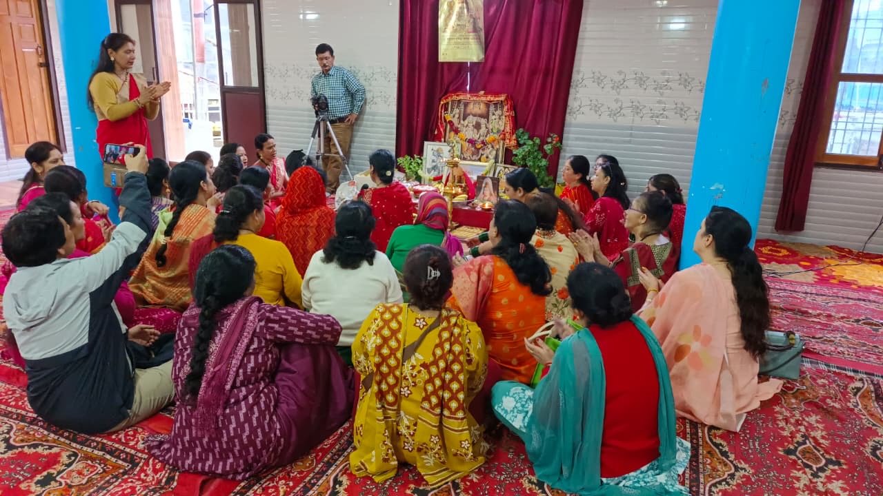 श्रावण मास में शिवभक्ति से सराबोर हुआ राम सेवक सभा परिसर, साह-चौधरी समाज के भजन-कीर्तन में उमड़े श्रद्धालु