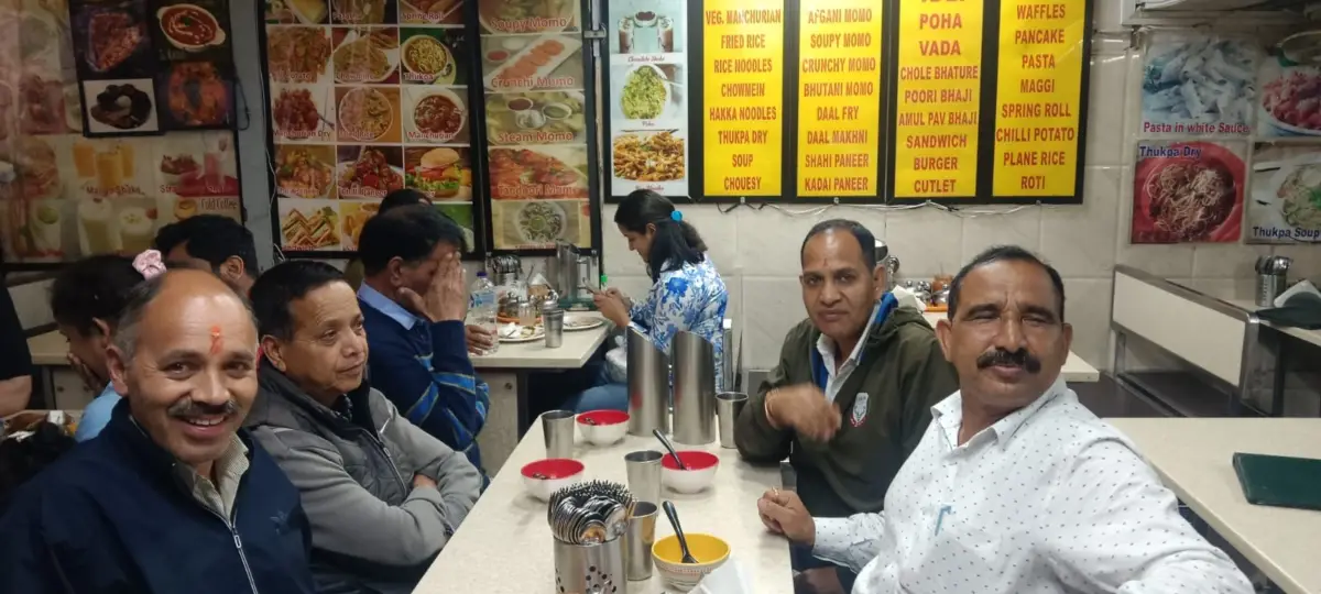 बूथ से बाजार तक भाजपा की सक्रियता, डॉ. भुवन आर्य ने साधा जनसंपर्क और संगठन को मजबूत करने पर दिया जोर