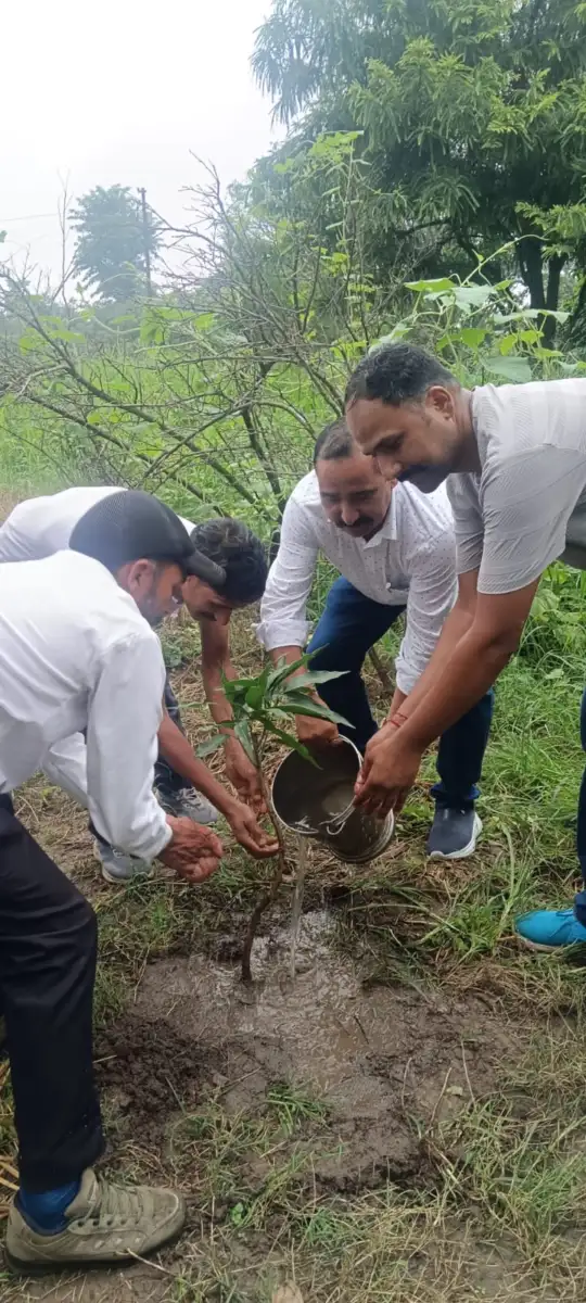 बूथ से बाजार तक भाजपा की सक्रियता, डॉ. भुवन आर्य ने साधा जनसंपर्क और संगठन को मजबूत करने पर दिया जोर