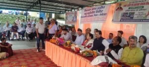 कोटाबाग में डॉ. भुवन आर्य का जनसंपर्क अभियान, विकास योजनाओं और महिला सशक्तिकरण पर दिया जोर