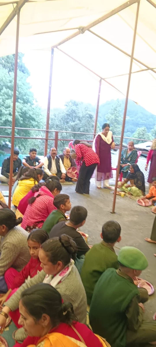जनसंपर्क अभियान के जरिए संगठन को मजबूत करने में जुटे डॉ. भुवन आर्य, लगातार कर रहे हैं परिश्रम