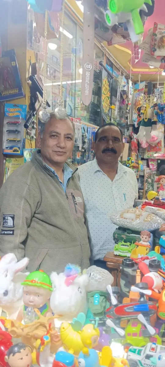 बूथ से बाजार तक भाजपा की सक्रियता, डॉ. भुवन आर्य ने साधा जनसंपर्क और संगठन को मजबूत करने पर दिया जोर