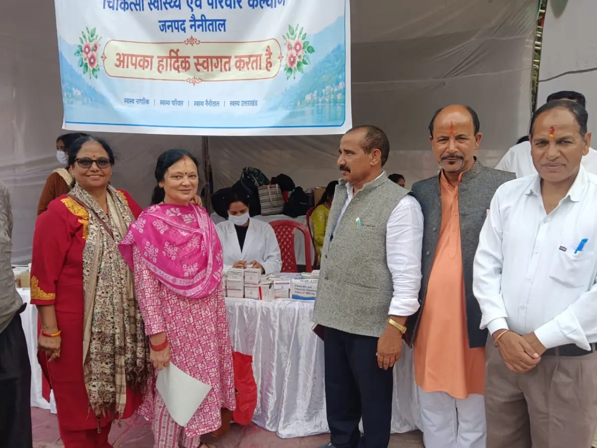 जनता के बीच पहुंचे डॉ. भुवन चंद्र आर्य, नैनीताल विधानसभा में व्यापक जनसंपर्क,मुख्यमंत्री को दिया पुष्पगुच्छ