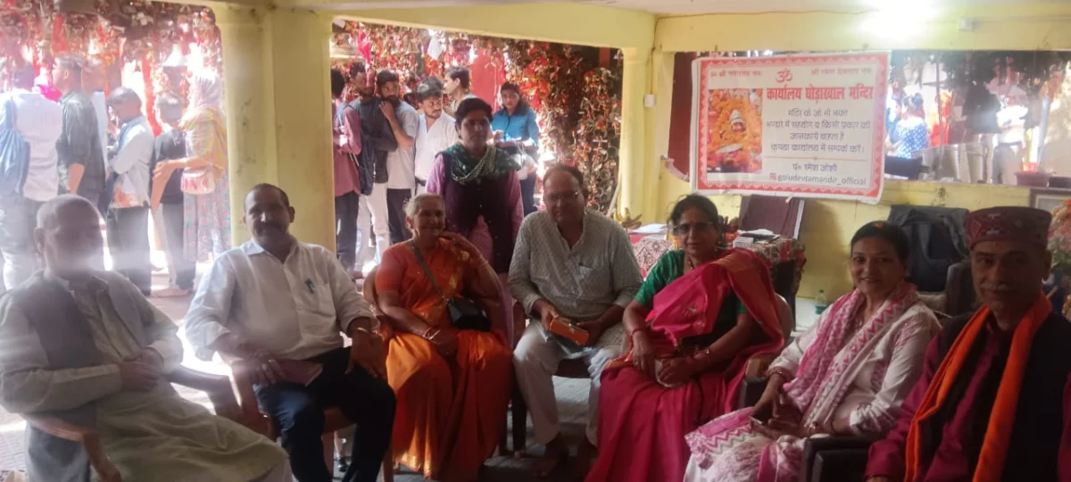 2027 की तैयारी में जुटे डॉ. भुवन चंद्र आर्य, मंगोली में कार्यकर्ताओं के साथ रणनीति पर मंथन, घोड़ाखाल के गोल्ज्यू मंदिर में की पूजा-अर्चना
