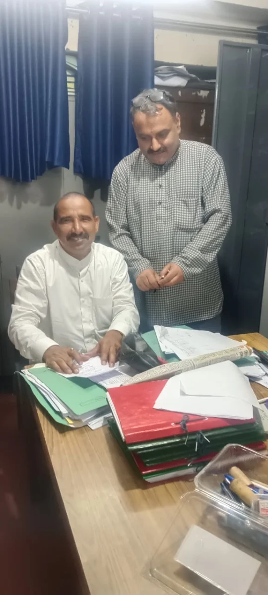 जनसंपर्क के साथ सुख-दुख में शामिल हुए डॉ. भुवन चंद्र आर्य, नैनीताल विधानसभा क्षेत्र में की मुलाकातें