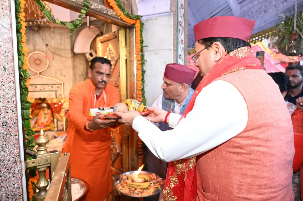 माँ नंदा-सुनंदा के दरबार पहुंचे सीएम धामी, प्रदेश की खुशहाली की कामना
