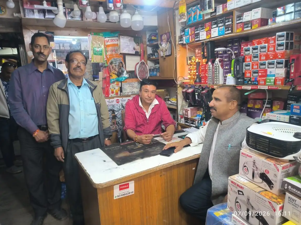 जनसंपर्क में छाए डॉ. भुवन आर्य, बुद्ध पार्क से बल्दियाखान तक गूंजा संवाद—चुनाव को लेकर कार्यकर्ताओं में भरा जोश