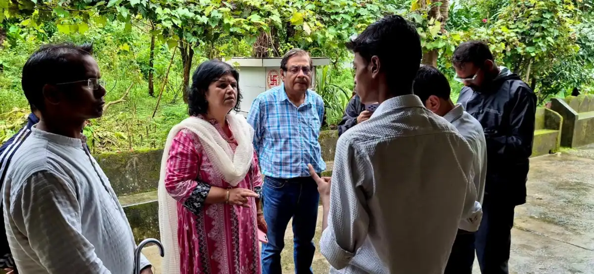 ज्योलिकोट में बढ़ी स्वास्थ्य विभाग की सक्रियता, गांव-गांव पहुंच रही टीमें; 120 से अधिक लोगों की जांच