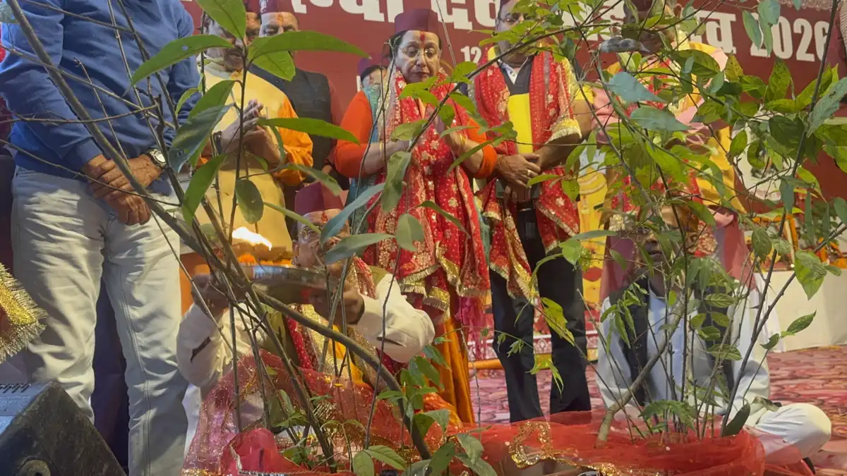 नैनीताल में 124वें नंदा देवी महोत्सव का भव्य आगाज, दीप प्रज्वलन के बाद कदली दल मंगोली रवाना