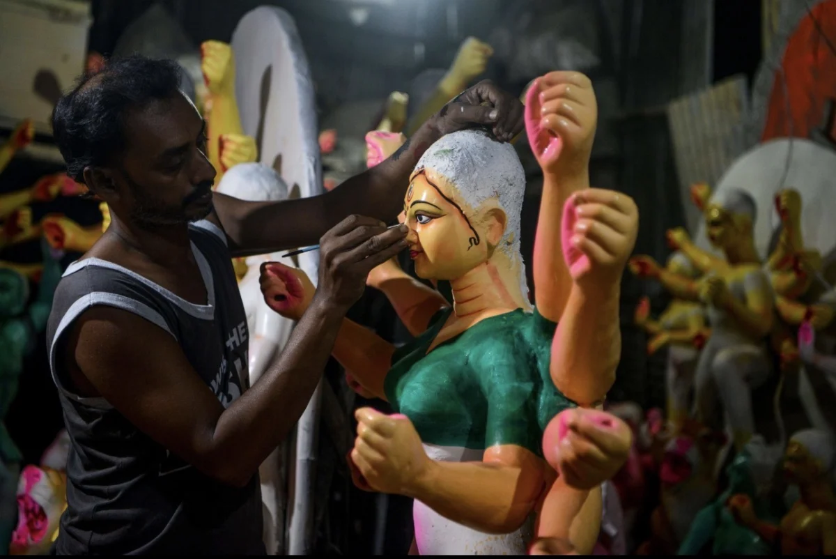 नैना देवी मंदिर प्रांगण में गूंजे मां दुर्गा के जयकारे, प्रतिमा निर्माण का शुभारंभ, 16 से 20 अक्तूबर तक होगा आयोजन