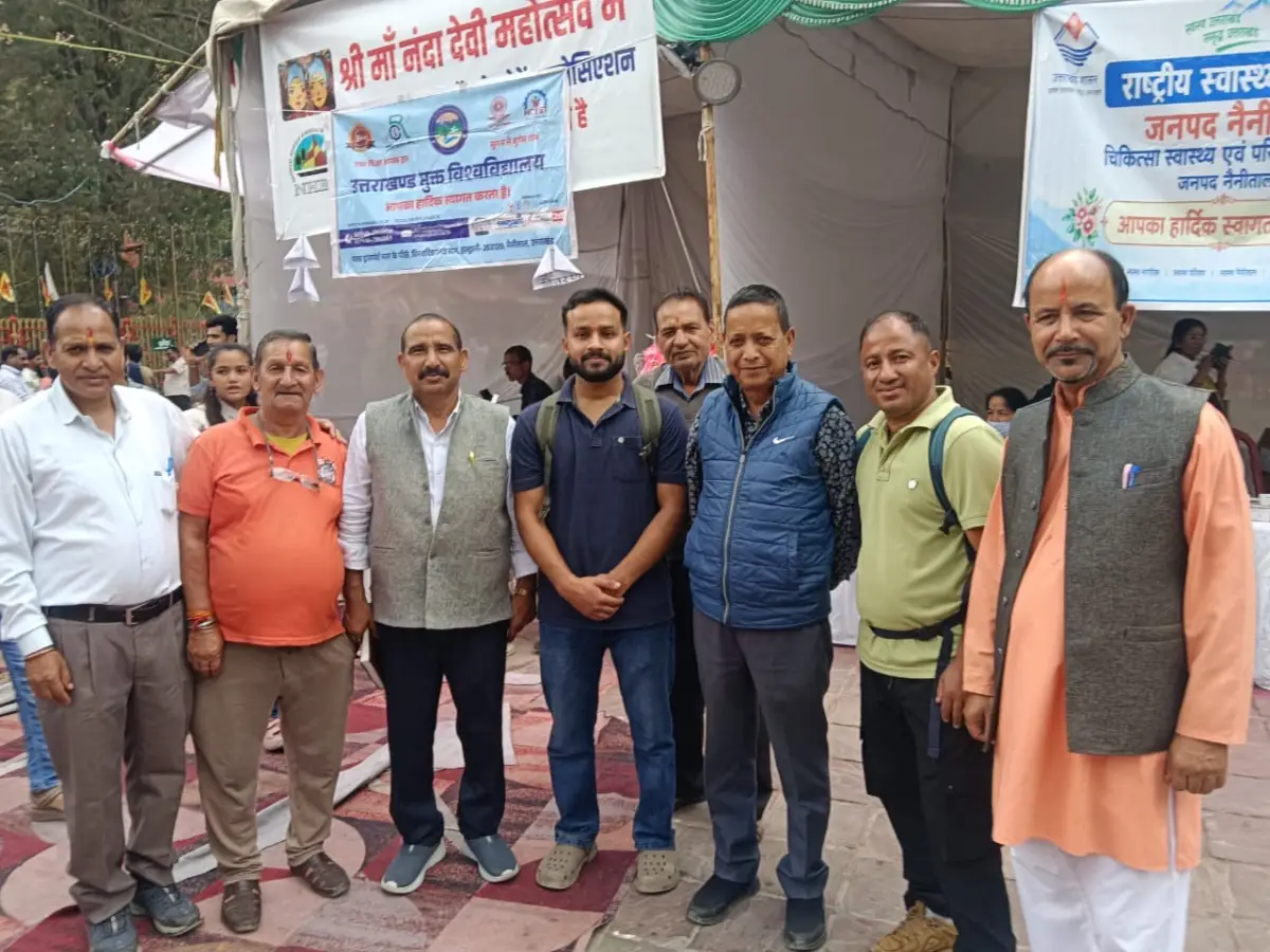 जनता के बीच पहुंचे डॉ. भुवन चंद्र आर्य, नैनीताल विधानसभा में व्यापक जनसंपर्क,मुख्यमंत्री को दिया पुष्पगुच्छ