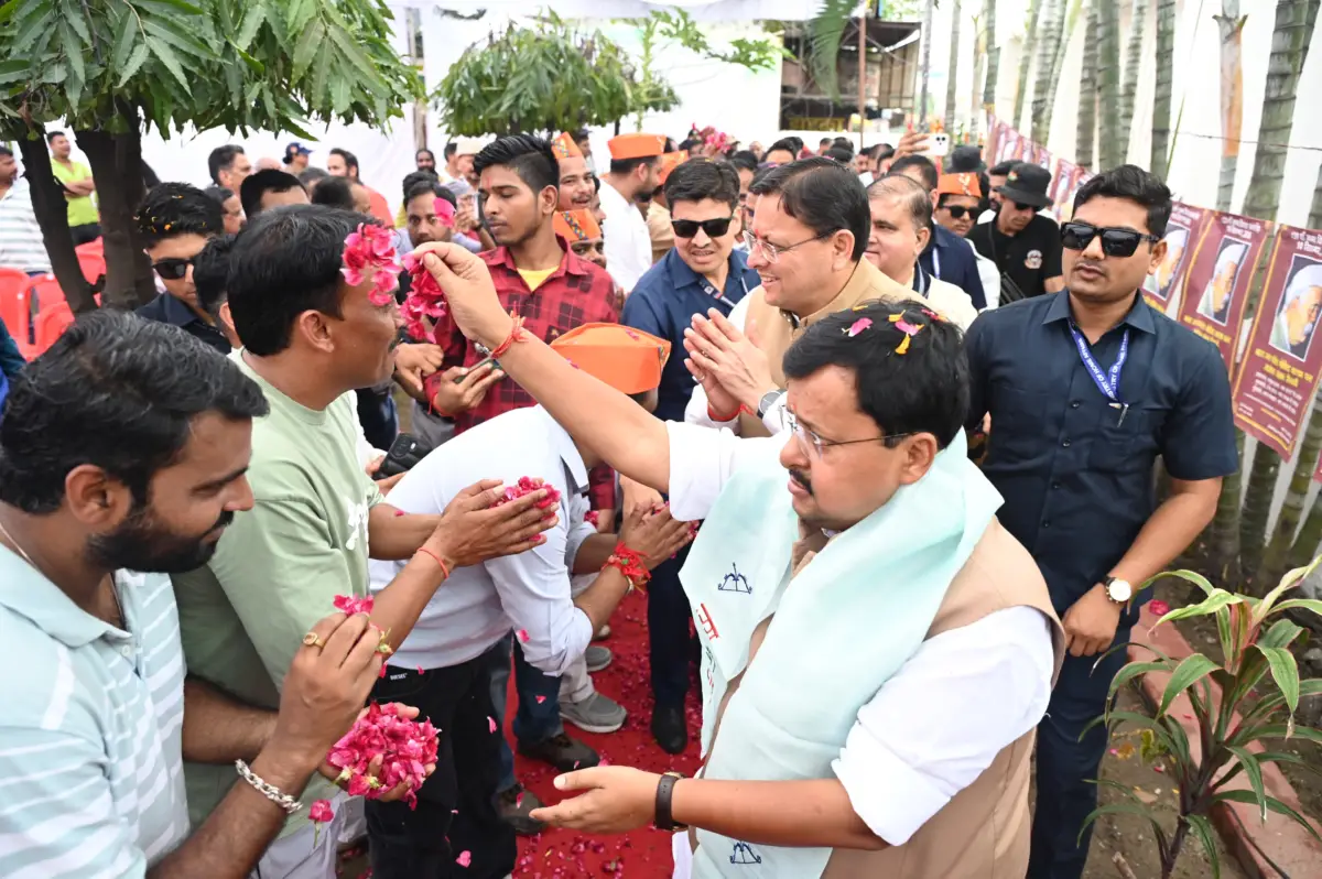 हल्द्वानी में धामी ने पंत जी को किया नमन, प्रतिमा के लिए 10 लाख की घोषणा
