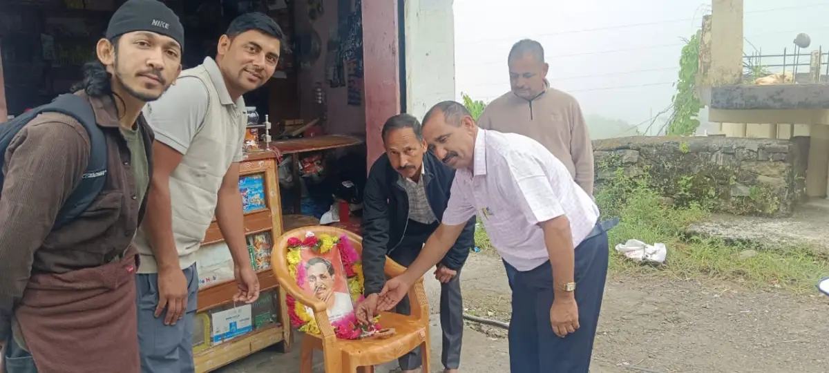 विश्वविद्यालय से गांव तक सक्रिय रहे डॉ. भुवन चंद्र आर्य, नए कुलपति-कुलसचिव से मुलाकात के साथ किया जनसंपर्क