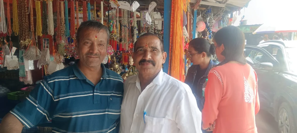2027 की तैयारी में जुटे डॉ. भुवन चंद्र आर्य, मंगोली में कार्यकर्ताओं के साथ रणनीति पर मंथन, घोड़ाखाल के गोल्ज्यू मंदिर में की पूजा-अर्चना