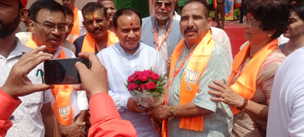 भाजपा प्रदेश कार्यसमिति बैठक : डॉ. भुवन चंद्र आर्य ने की शिरकत, राष्ट्रीय अध्यक्ष नितिन नवीन के स्वागत समारोह में रहे मौजूद