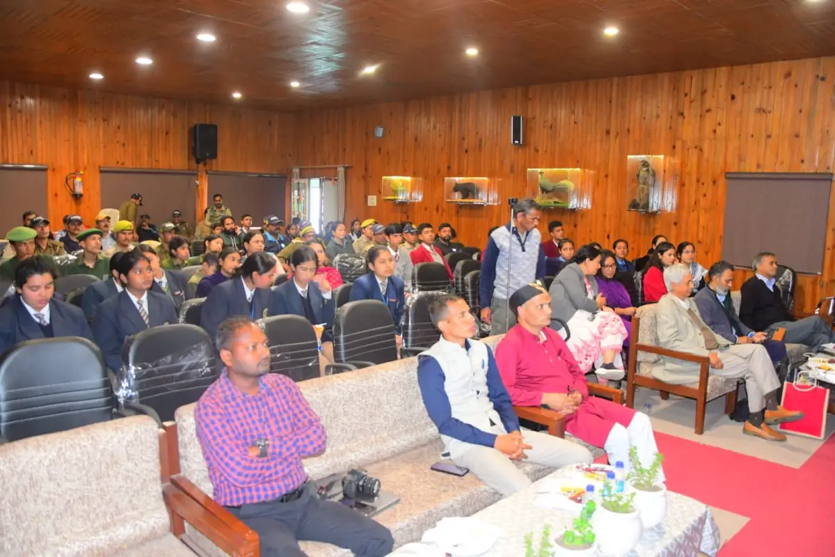 नैनीताल जू में ‘एक्सपर्ट टॉक’: मानव-वन्यजीव संघर्ष और जल संरक्षण पर विशेषज्ञों ने दिए सुझाव