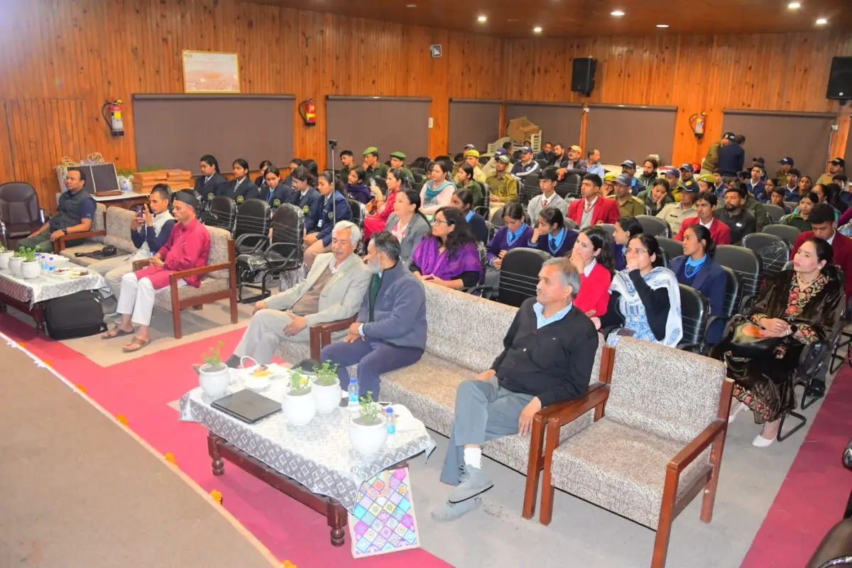 नैनीताल जू में ‘एक्सपर्ट टॉक’: मानव-वन्यजीव संघर्ष और जल संरक्षण पर विशेषज्ञों ने दिए सुझाव