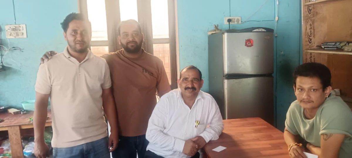 नैनीताल विधानसभा में भाजपा नेता ने साधा जनसंपर्क, वाल्मीकि कॉलोनी में की जनसभा