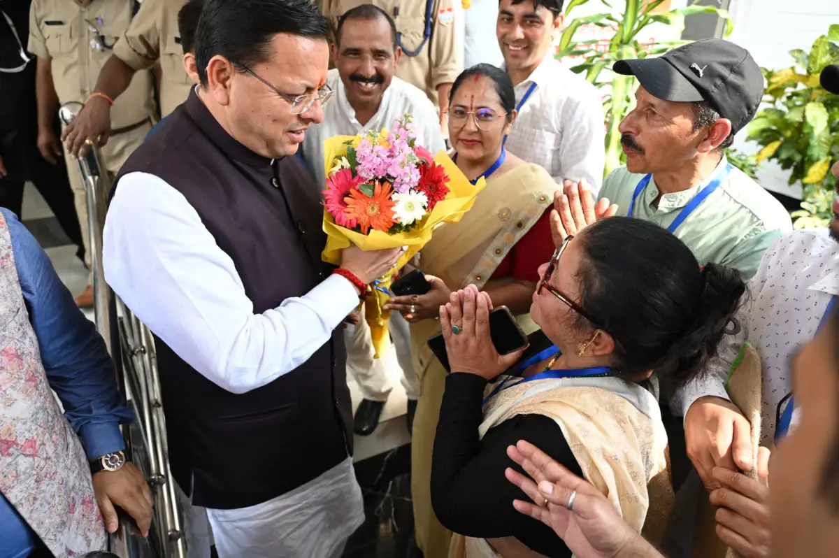 सीएम धामी से मिले डॉ. भुवन आर्या, नैनीताल विधानसभा के विकास कार्यों पर मंथन