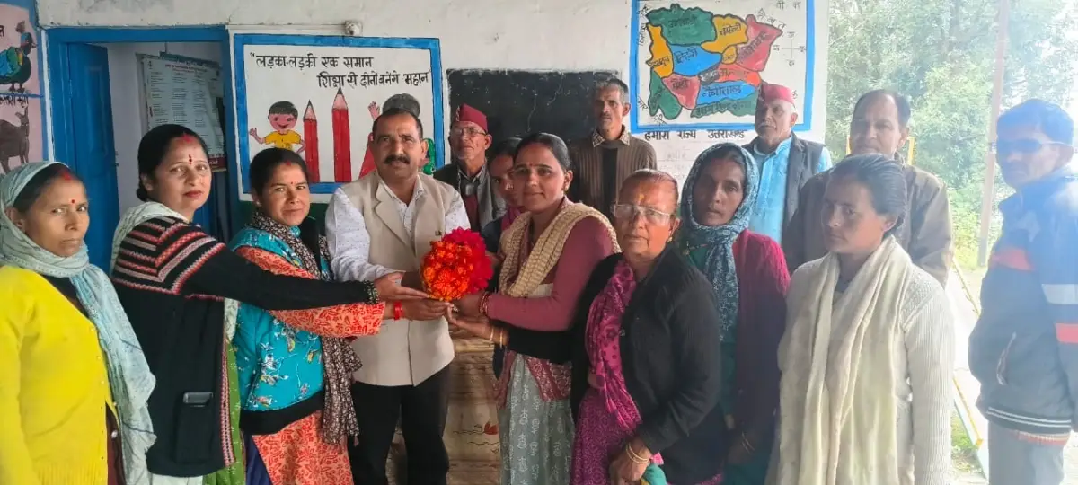 टिकट का ऐलान अभी दूर, लेकिन मैदान में सक्रियता तेज—नैनीताल के गांवों में डॉ. भुवन आर्य का जनसंपर्क अभियान