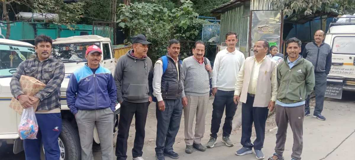 घोड़ाखाल गोल्ज्यू मंदिर में दर्शन, भवाली बाजार से डीएसबी तक डॉ. भुवन चंद्र आर्य ने किया जनसंपर्क