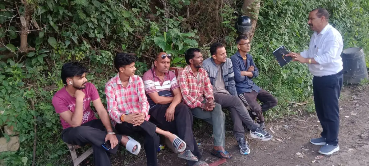 नैनीताल विधानसभा में सक्रिय हुए भुवन आर्य, घोड़ाखाल से बेतालघाट तक जनसंपर्क का दौर