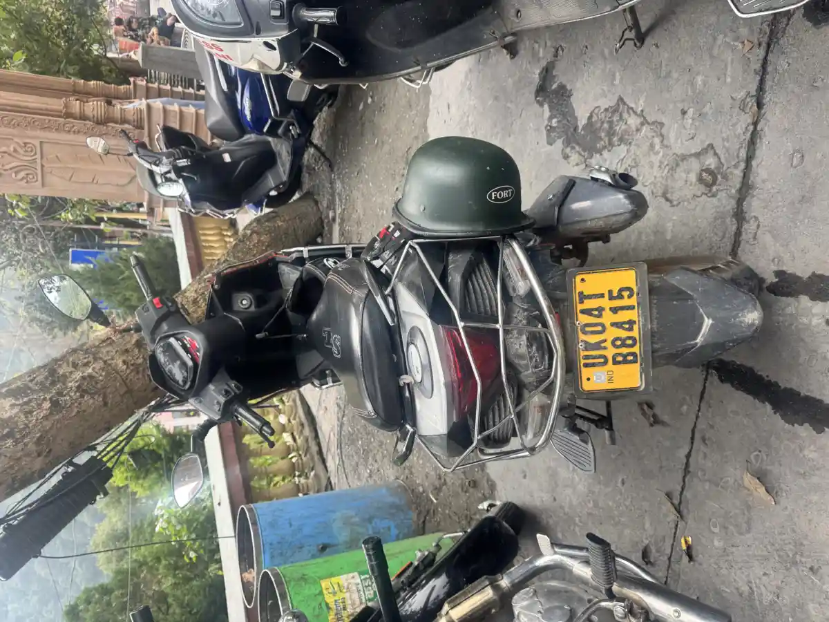 नैनीताल में प्रतिबंधित टैक्सी बाइकों पर पुलिस का शिकंजा, 10 बाइक सीज और दर्जनभर से अधिक के चालान