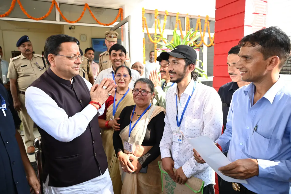 सीएम धामी से मिले डॉ. भुवन आर्या, नैनीताल विधानसभा के विकास कार्यों पर मंथन