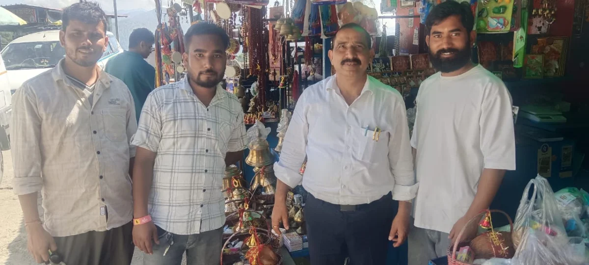 नैनीताल विधानसभा में सक्रिय हुए भुवन आर्य, घोड़ाखाल से बेतालघाट तक जनसंपर्क का दौर