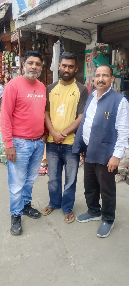 नैनीताल विधानसभा में भाजपा नेता ने साधा जनसंपर्क, वाल्मीकि कॉलोनी में की जनसभा