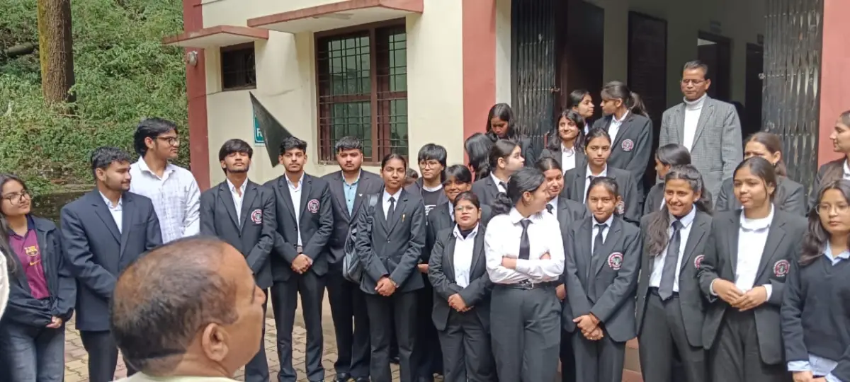 घोड़ाखाल गोल्ज्यू मंदिर में दर्शन, भवाली बाजार से डीएसबी तक डॉ. भुवन चंद्र आर्य ने किया जनसंपर्क